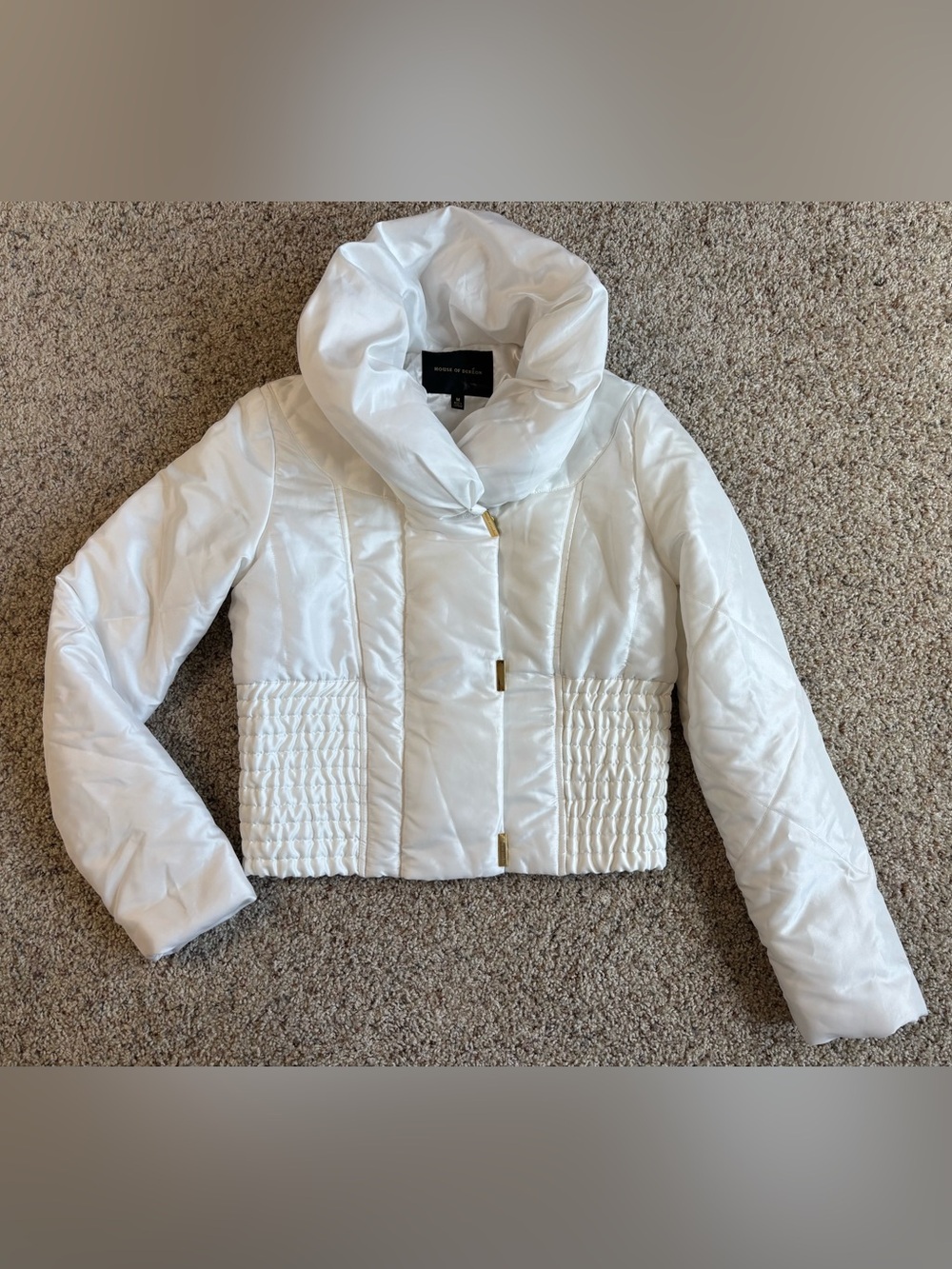 House of Dereon White Puffy Cropped Jacket Size M